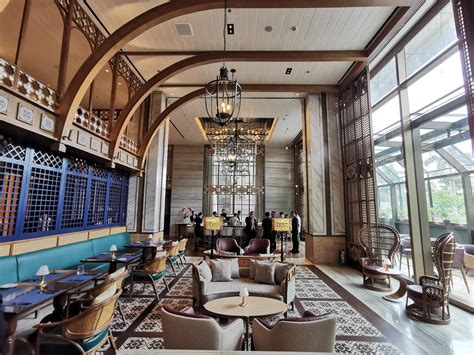 resorts world manila restaurant reviews.